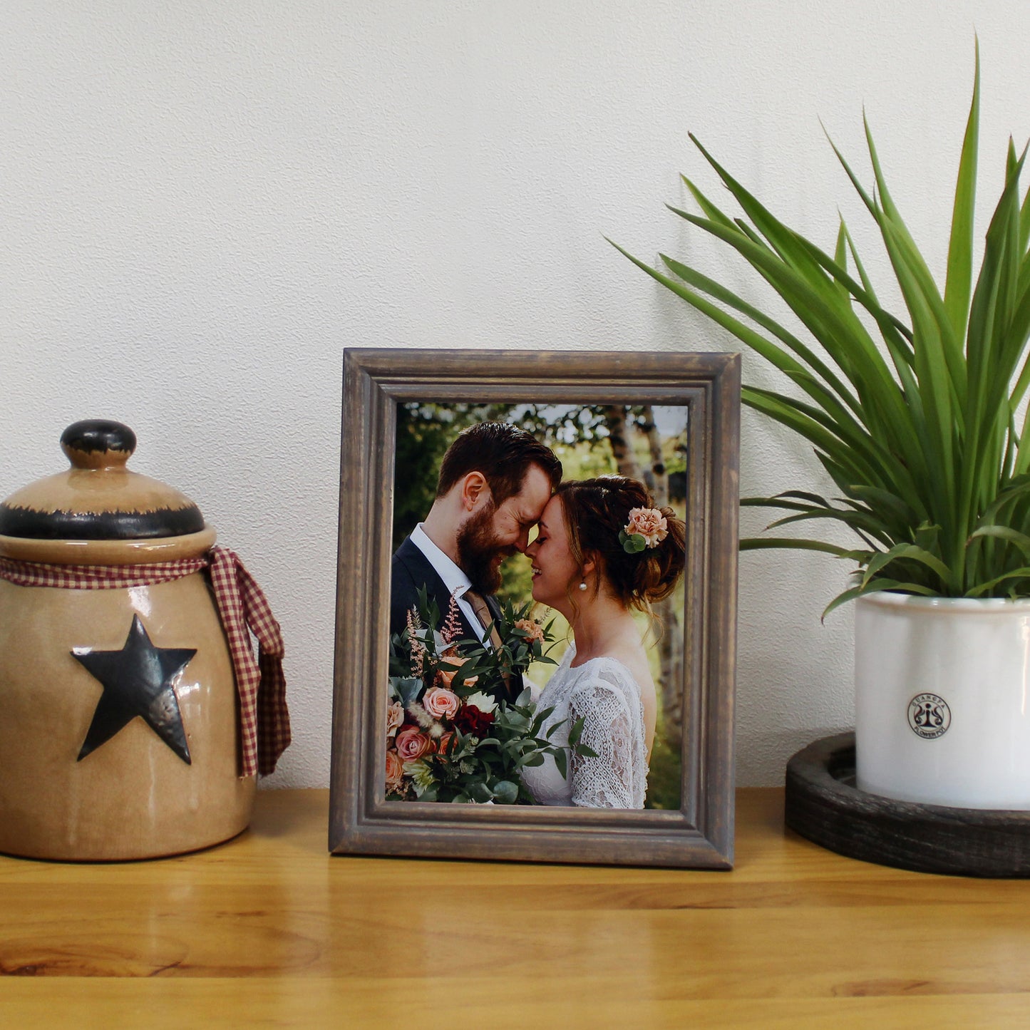 CVHOMEDECO. 8x6 Picture Frame Made of Solid Wood High Definition Glass Rustic Antique Designs Small Photo Frame for Tabletop Display and Wall Mounting, Distress Brown