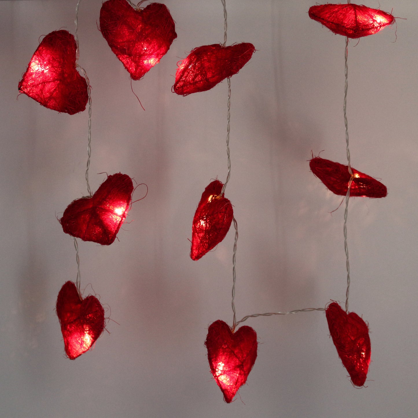 CVHOMEDECO. Red Hemp Woven Heart Shape LED String Lights Battery Operated for Home Bedroom Wedding Party Birthday Valentine's Day and Holiday Seasonal Décor, 5 ft/10 LEDs