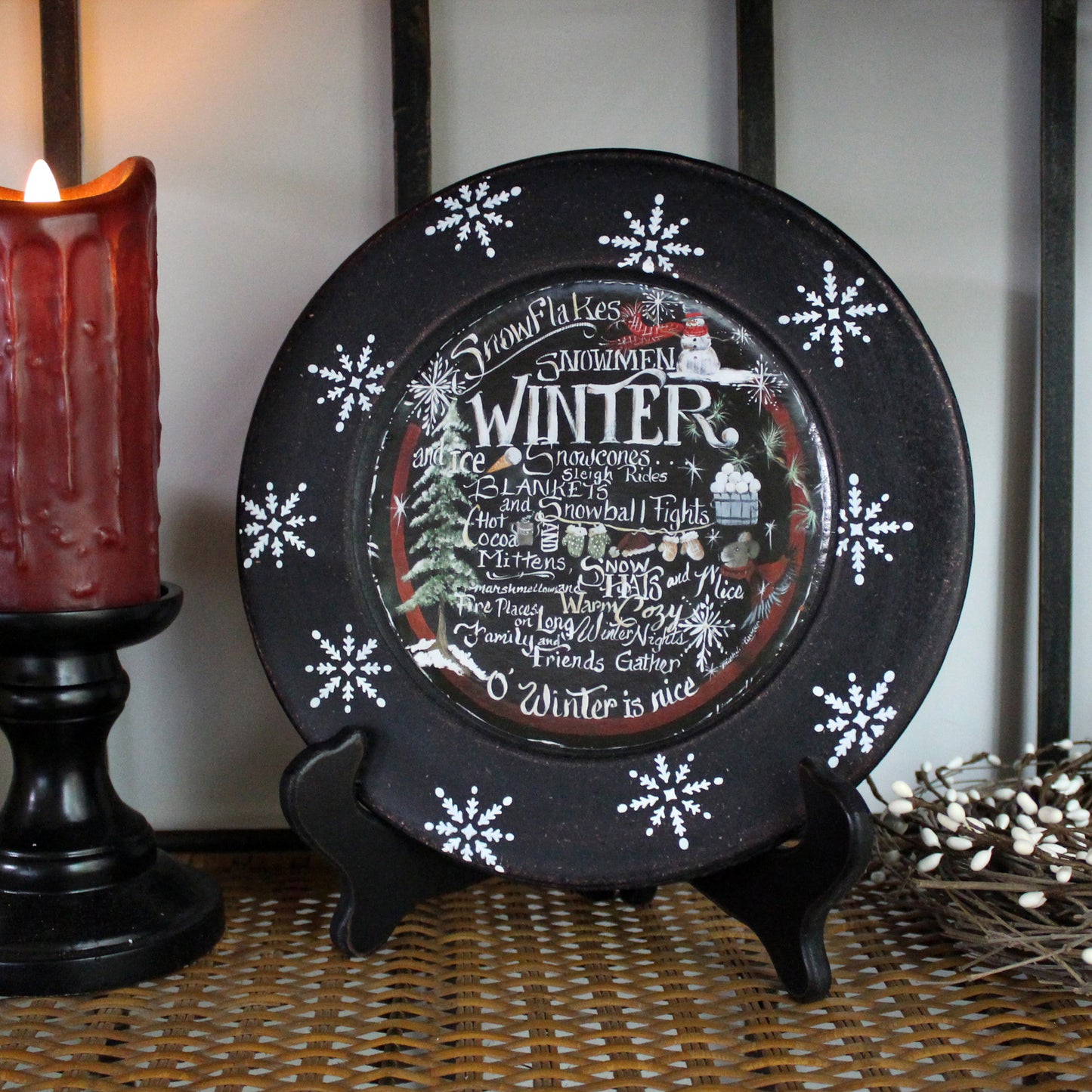 CVHOMEDECO. Winter Decorative Plate Primitives Distressed Round Christmas Display Wooden Plate Home Décor Art, 9.75 Inch